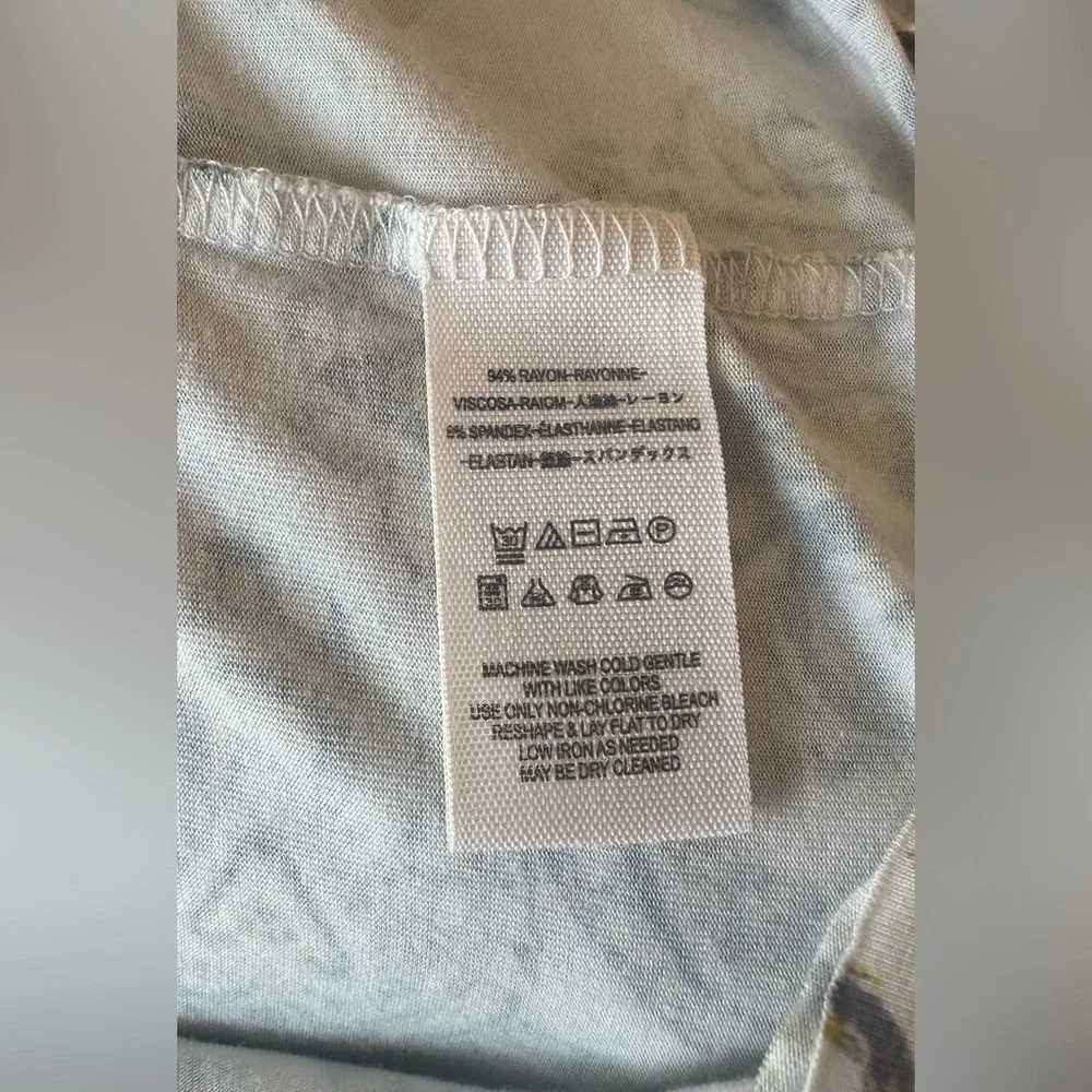 Free People Aloha Mai Tai Ivory and Gray Lace Up‎ Long Sleeve top Size Medium